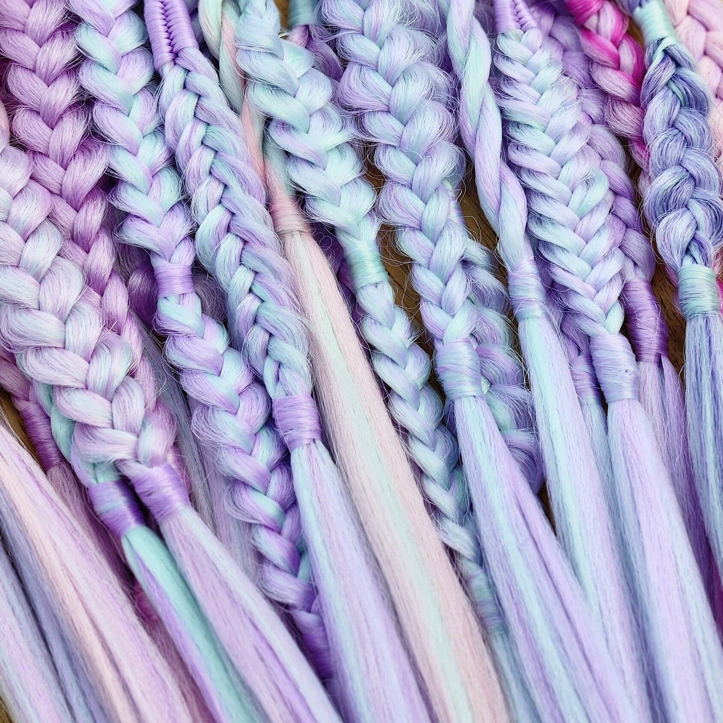 Braids accent set of 4 mixed puffy, fishtail, box, mixed braids