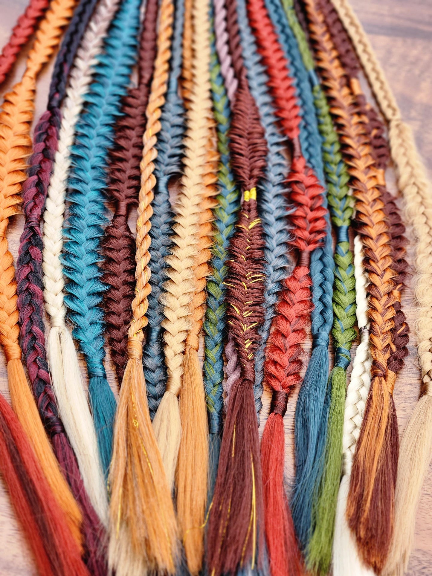 Braids Accent Set of 3 Mixed Puffy, Fishtail, Box, Mixed Synthetic Single Ended Extensions