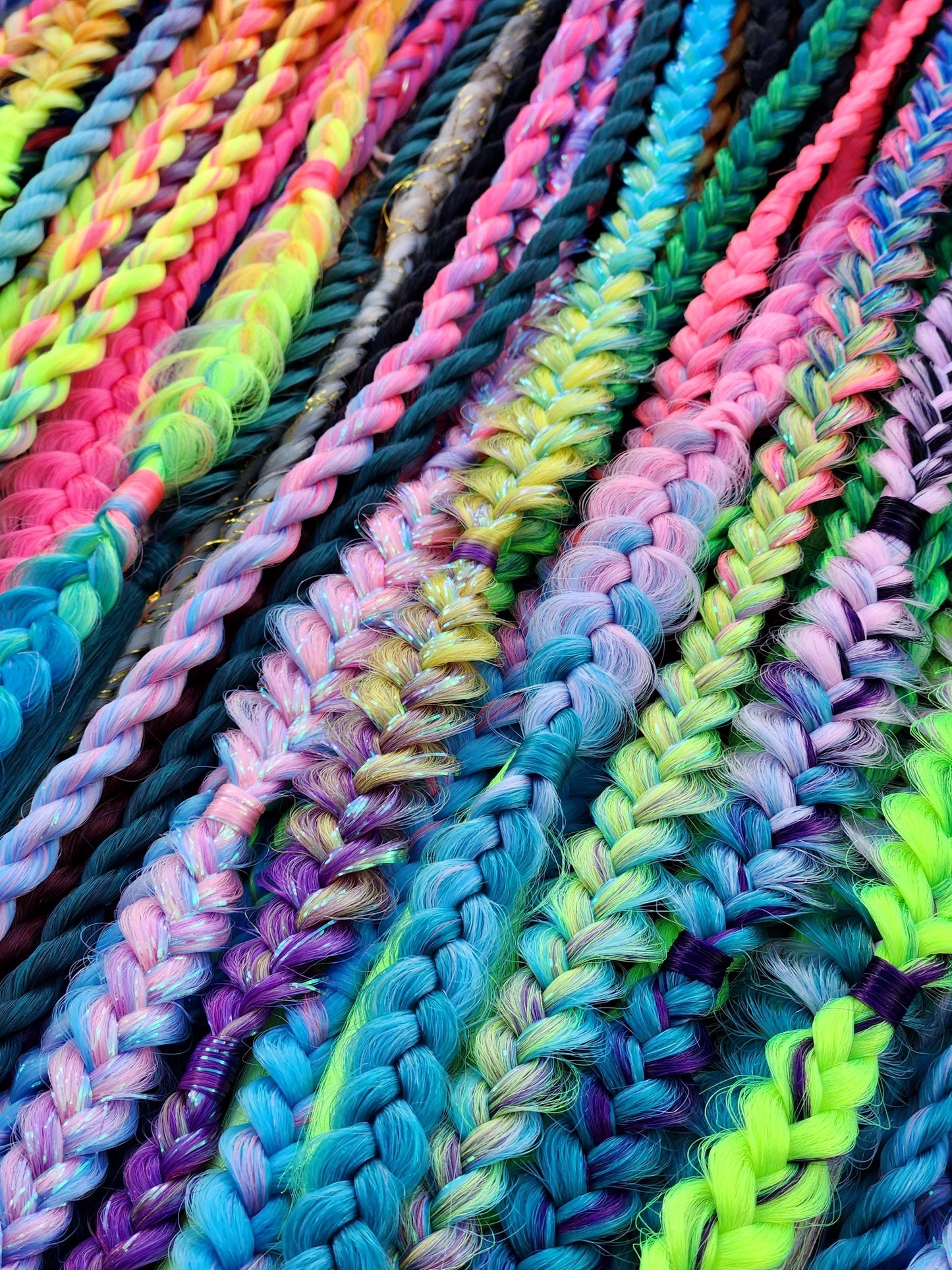 Braids Accent Set of 3 Mixed Puffy, Fishtail, Box, Mixed Synthetic Single Ended Extensions